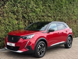 Rood, metallic lak Gebruikt 2023 Peugeot 2008 GT-line SUV | € 22.890 (Goede deal)