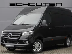 Zwart Nieuw 2024 Mercedes Sprinter Van | € 64.900