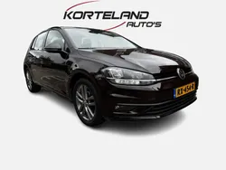 Rood Gebruikt 2018 VW Golf VII Trendline Hatchback | € 16.145 (Eerlijke prijs)
