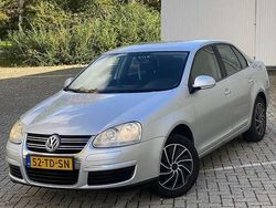 Gebruikt 2006 VW Jetta Comfortline Sedan | € 1.300 (Eerlijke prijs)