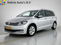 Grijs Gebruikt 2020 VW Touran Comfortline MPV | € 23.990 (Iets duurder)