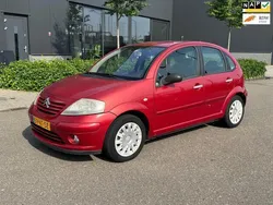 Rood Gebruikt 2004 Citroën C3 Exclusive Hatchback | € 550 (Super prijs)