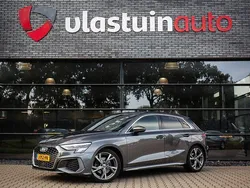 Grijs Gebruikt 2020 Audi A3 Sportback Basis Hatchback | € 23.950 (Iets duurder)