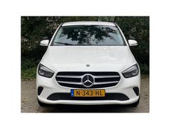 Wit Gebruikt 2021 Mercedes 200 MPV | € 9.990