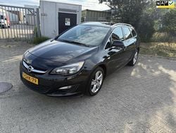 Zwart Gebruikt 2013 Opel Astra Stationwagen | € 4.100 (Eerlijke prijs)