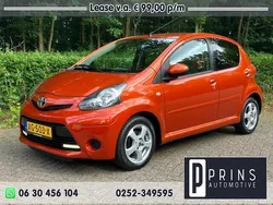 Oranje Gebruikt 2012 Toyota Aygo Hatchback | € 4.950 (Eerlijke prijs)