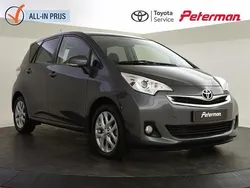 Grijs Gebruikt 2015 Toyota Verso-S Trend MPV | € 14.999 (Iets duurder)