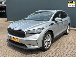 Grijs Gebruikt 2021 Skoda Enyaq iV SUV | € 18.500 (Goede deal)