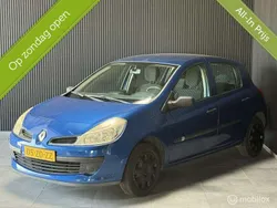 Blauw Gebruikt 2008 Renault Clio II Authentique Hatchback | € 2.999 (Eerlijke prijs)
