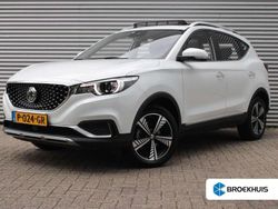 Wit Gebruikt 2021 MG ZS Luxury Sedan | € 13.900 (Goede deal)