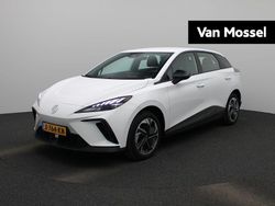 Wit Gebruikt 2023 MG MG4 EV Hatchback | € 19.495 (Eerlijke prijs)