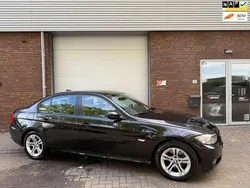 Zwart Gebruikt 2010 BMW 318 Sedan | € 6.999 (Eerlijke prijs)