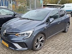 Grijs Gebruikt 2020 Renault Clio V R.S. Hatchback | € 19.840 (Eerlijke prijs)