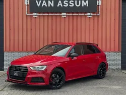 Rood, metallic lak Gebruikt 2019 Audi A3 Sportback S-Line Hatchback | € 19.990 (Eerlijke prijs)