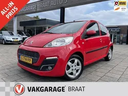 Rood Gebruikt 2013 Peugeot 107 Hatchback | € 4.750 (Eerlijke prijs)