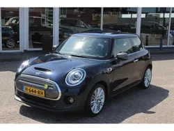 Blauw Gebruikt 2020 Mini Cooper SE Hatchback | € 13.900