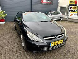 Zwart Gebruikt 2004 Peugeot 307 CC Cabriolet | € 1.949 (Eerlijke prijs)
