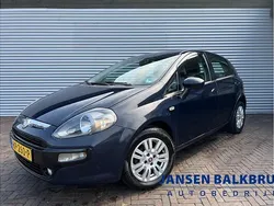Blauw Gebruikt 2015 Fiat Punto Evo Lounge Hatchback | € 3.990 (Super prijs)