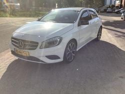 Wit Gebruikt 2013 Mercedes A180 Prestige Hatchback | € 11.750 (Iets duurder)