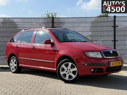 Rood Gebruikt 2006 Skoda Fabia Stationwagen | € 1.450