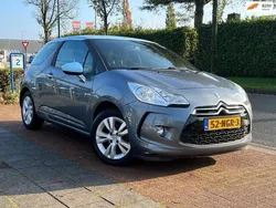 Grijs, metallic lak Gebruikt 2010 Citroën DS3 Chic Hatchback | € 3.850 (Eerlijke prijs)