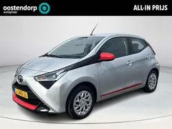 Grijs Gebruikt 2021 Toyota Aygo X-play Hatchback | € 15.945 (Eerlijke prijs)