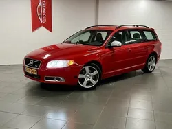 Rood, metallic lak Gebruikt 2010 Volvo V70 R-Design Stationwagen | € 11.900 (Super prijs)