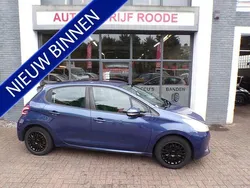 Blauw, metallic lak Gebruikt 2012 Peugeot 208 Hatchback | € 1.950 (Eerlijke prijs)