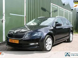 Zwart Gebruikt 2020 Skoda Octavia Business Line Stationwagen | € 14.950 (Super prijs)