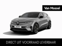 Grijs Nieuw 2024 Renault Mégane Iconic SUV | € 46.870 (Duur)