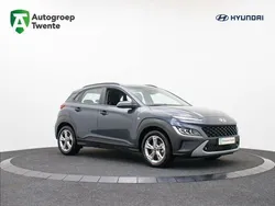 Galactic grey (grijs metallic) Gebruikt 2022 Hyundai Kona Comfort SUV | € 19.950 (Goede deal)