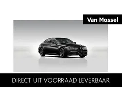 Zwart Nieuw 2025 Alfa Romeo Giulia Veloce Sedan | € 85.370 (Iets duurder)