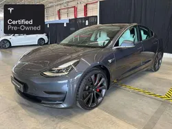 Zilver, metallic lak Gebruikt 2020 Tesla Model 3 Performance Sedan | € 27.400 (Goede deal)