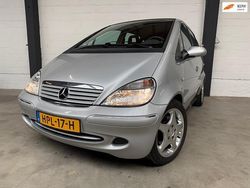 Grijs (metallic) Gebruikt 2003 Mercedes A190 Elegance MPV | € 3.500