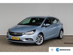 Grijs Gebruikt 2016 Opel Astra Edition Hatchback | € 11.395 (Eerlijke prijs)