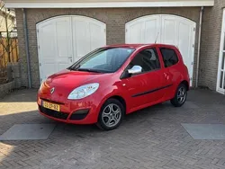 Rood Gebruikt 2008 Renault Twingo Authentique Hatchback | € 2.499 (Eerlijke prijs)