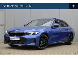 Portimao blau (donker blauw metallic) Gebruikt 2024 BMW 320e Shadowline Sedan | € 42.950 (Eerlijke prijs)