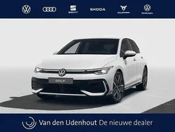 Wit Nieuw 2025 VW Golf VIII R-line Edition Hatchback | € 44.090 (Iets duurder)
