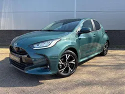 Groen, metallic lak Nieuw 2025 Toyota Yaris Comfort Hatchback | € 32.385 (Eerlijke prijs)