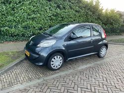 Grijs Gebruikt 2007 Peugeot 107 Hatchback | € 1.899 (Eerlijke prijs)