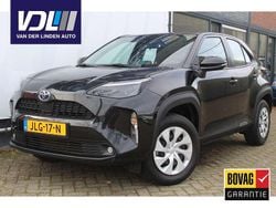 Zwart Gebruikt 2023 Toyota Yaris Cross Sport SUV | € 25.250 (Eerlijke prijs)