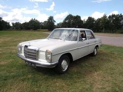 Wit Gebruikt 1969 Mercedes 200 Sedan | € 6.850