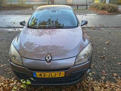 Grijs Gebruikt 2009 Renault Mégane III Expression Hatchback | € 2.000 (Super prijs)