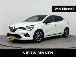 Ijswit Gebruikt 2022 Renault Clio V Techno Hatchback | € 17.440 (Eerlijke prijs)