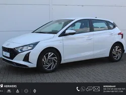 Wit Gebruikt 2024 Hyundai i20 Comfort Hatchback | € 23.845 (Iets duurder)