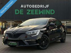 Zwart Gebruikt 2017 Renault Mégane IV Life Hatchback | € 7.799 (Eerlijke prijs)