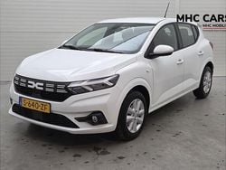 Wit Gebruikt 2023 Dacia Sandero Expression Hatchback | € 19.400 (Eerlijke prijs)
