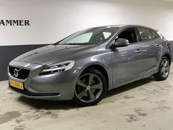 Grijs Gebruikt 2017 Volvo V40 Stationwagen | € 16.850 (Goede deal)