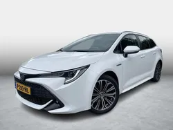 Wit Gebruikt 2021 Toyota Corolla Stationwagen | € 22.999 (Eerlijke prijs)