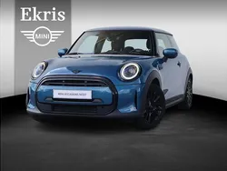 Blauw Gebruikt 2021 Mini ONE Classic Hatchback | € 21.900 (Eerlijke prijs)